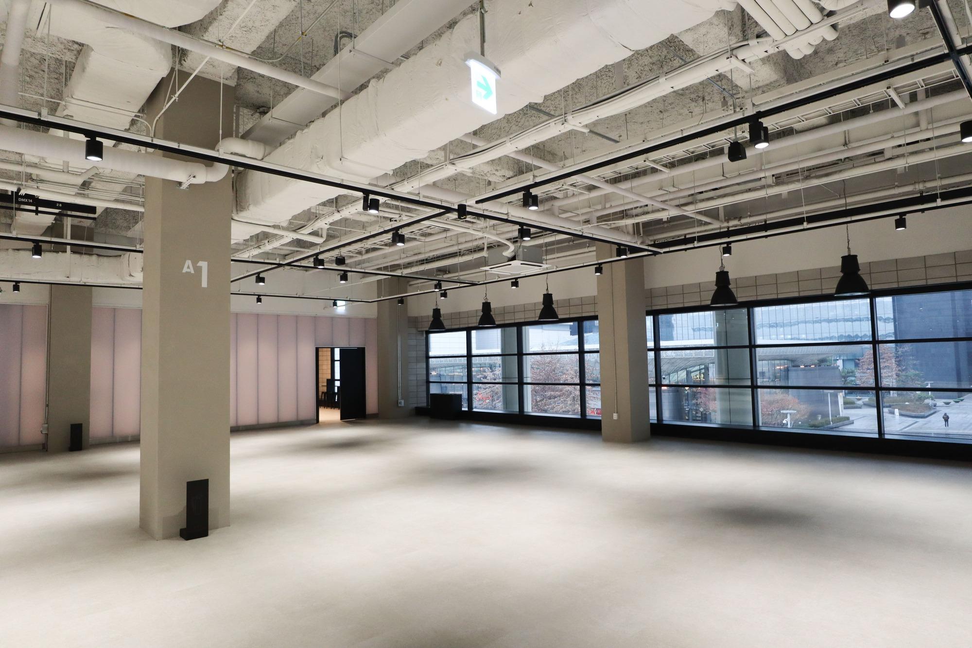 Venue thumbnail 8